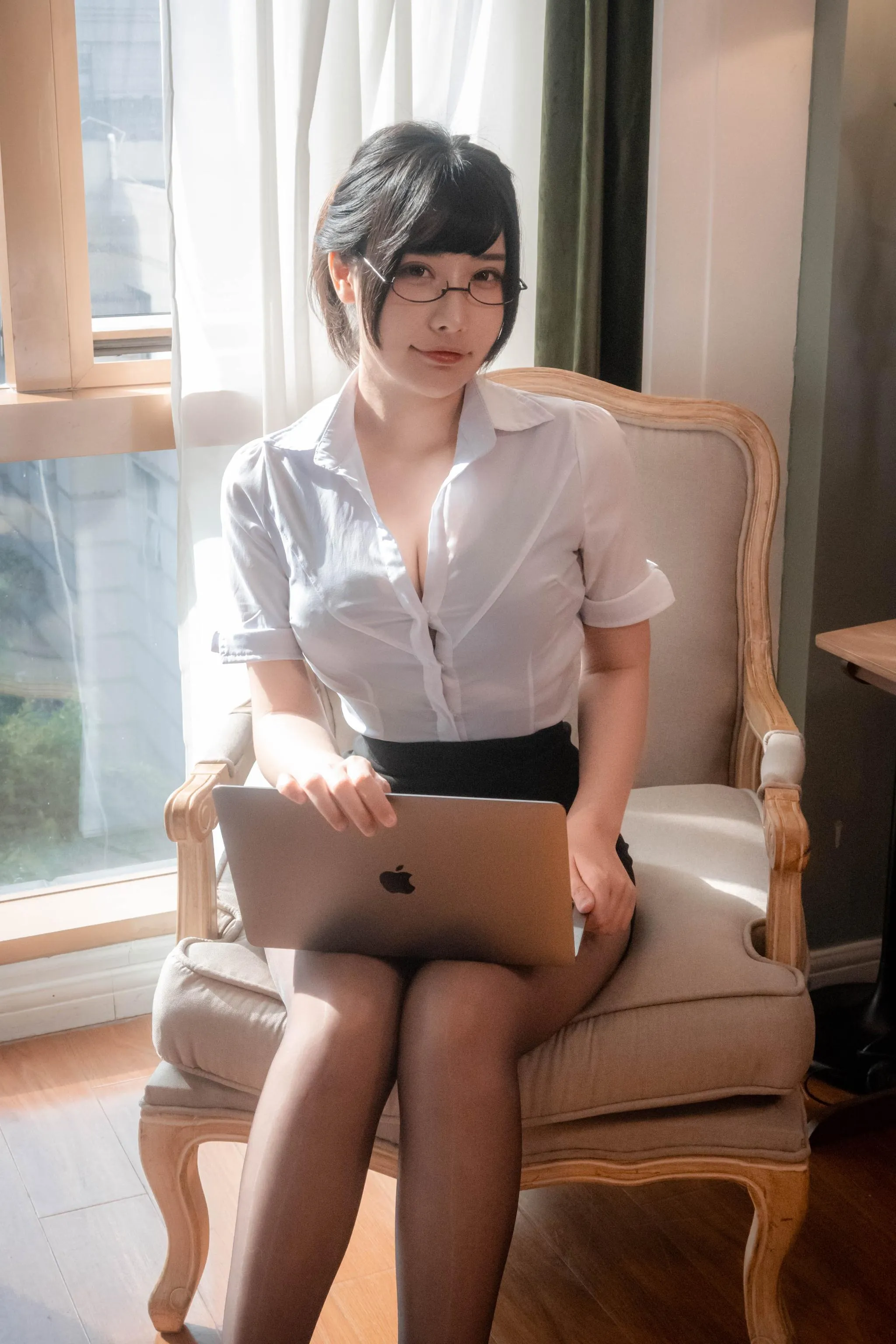 糖果果Candy – NO.07 室内ol [102P]插图4